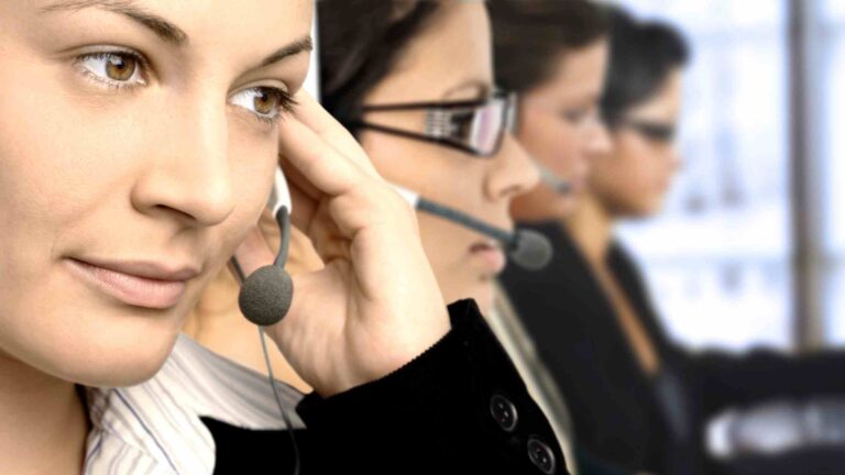 What are the Spectrum customer service hours